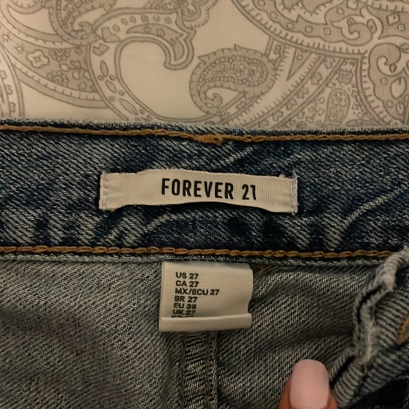 Forever 21 mom jeans - Picture 3 of 3